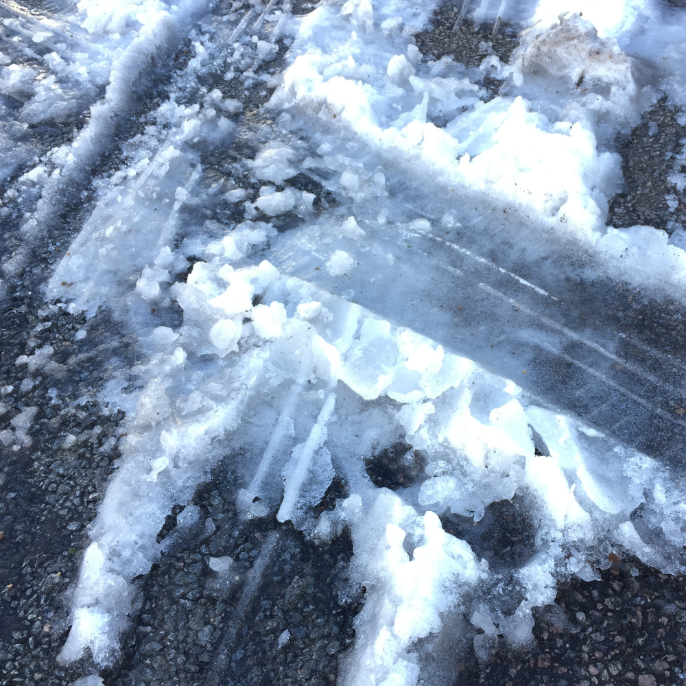 Eisglättebekämpfung